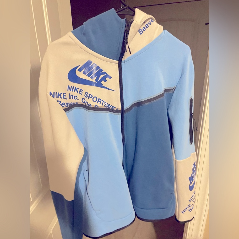 Blue/White Nike Tech